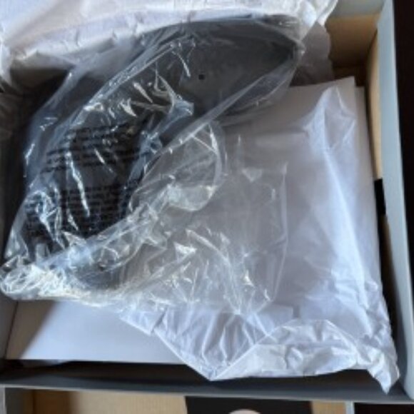 Vionic Shantelle Black 10M Ankle Boot - Picture 7 of 8